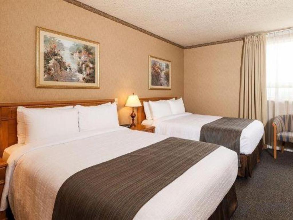 The Glenmore Inn & Convention Centre YYC Exteriér fotografie